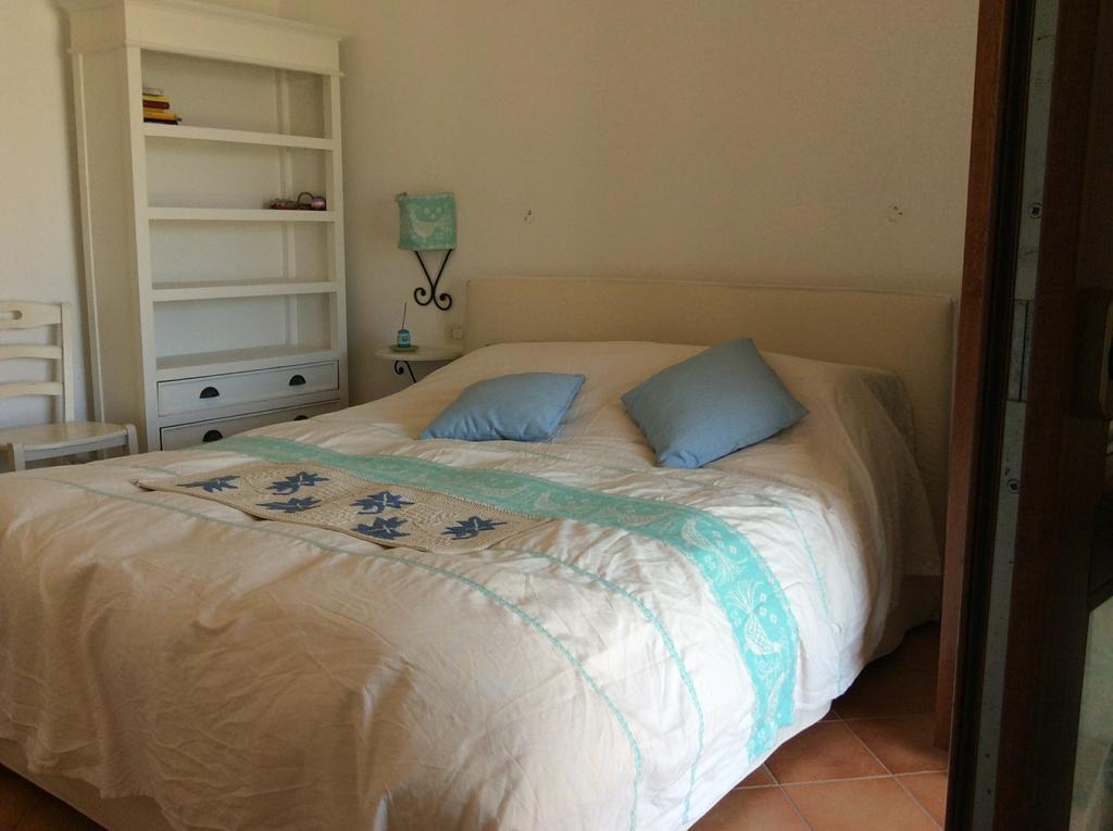 Sardinia Beach Apartments Aglientu Exteriör bild
